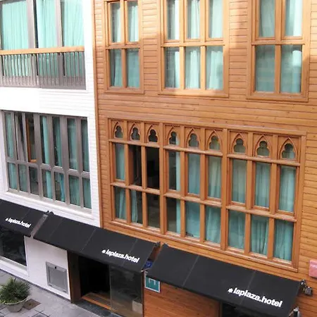 Hotel La Plaza I 2*