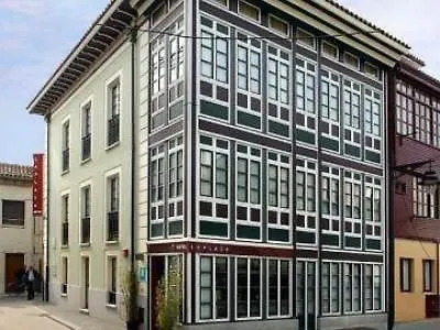 La Plaza I Hotel Luanco