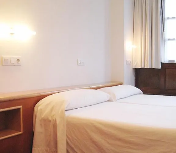 Hotel La Plaza I Luanco