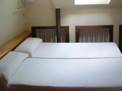Hotel La Plaza I 2*